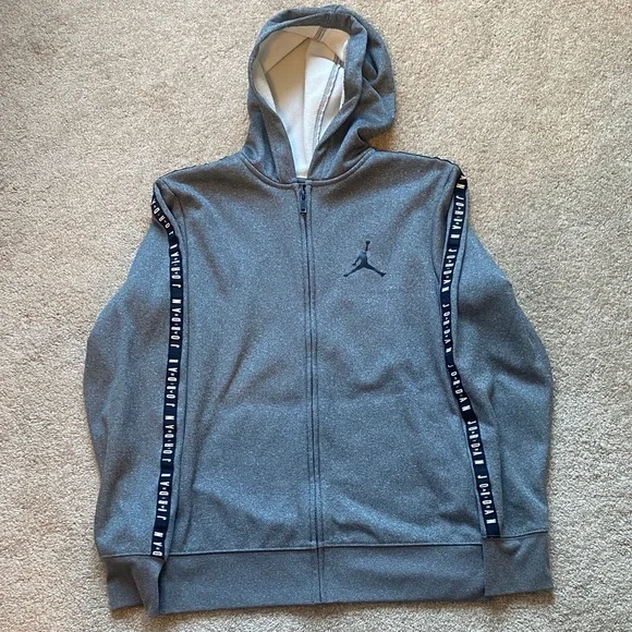 Jordan Kids Matching Set in Gray - Picture 3 of 5